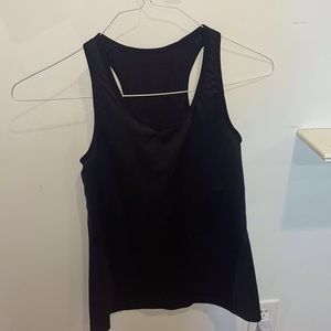 NIKE WAIST LENGTH TOP BUILT IN BRA (NO PADDING)